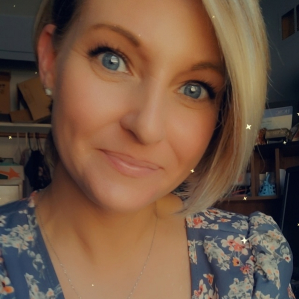 Meet your Posher, Julie